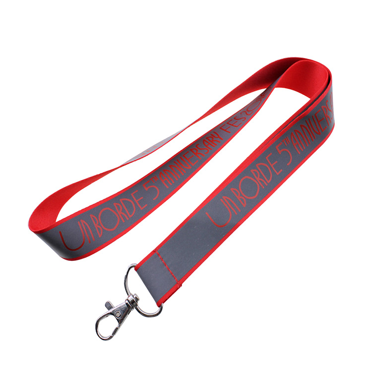 Reflective lanyard