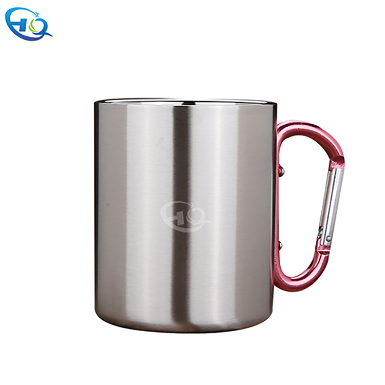 Folding handle cup